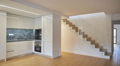 Duplex T3 in Alcântara of 135 m²