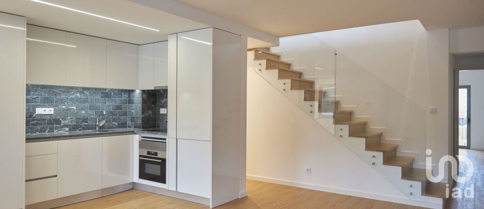 Duplex T3 in Alcântara of 135 m²