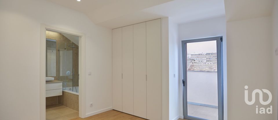 Duplex T3 in Alcântara of 135 m²