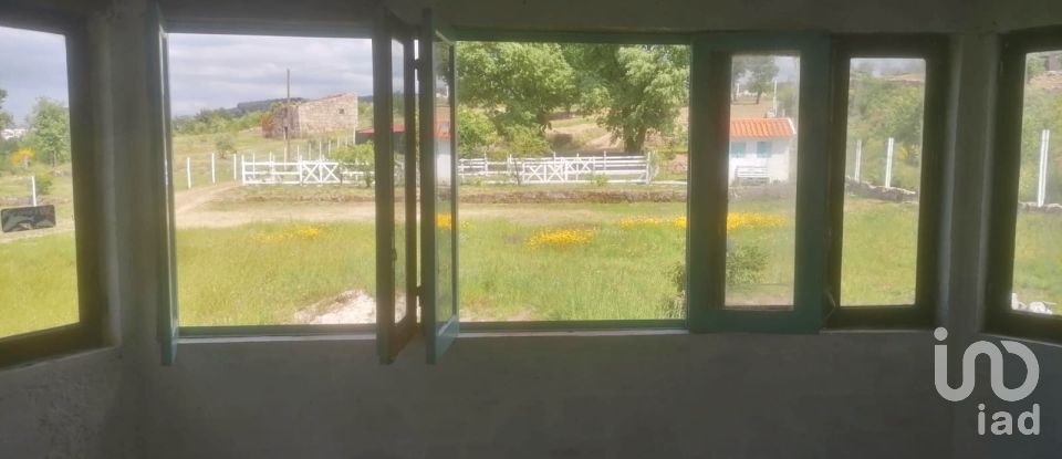 Land in Oliveira do Hospital e São Paio de Gramaços of 2,800 m²