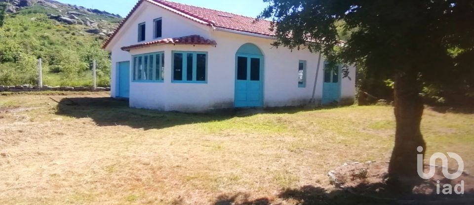 Land in Oliveira do Hospital e São Paio de Gramaços of 2,800 m²