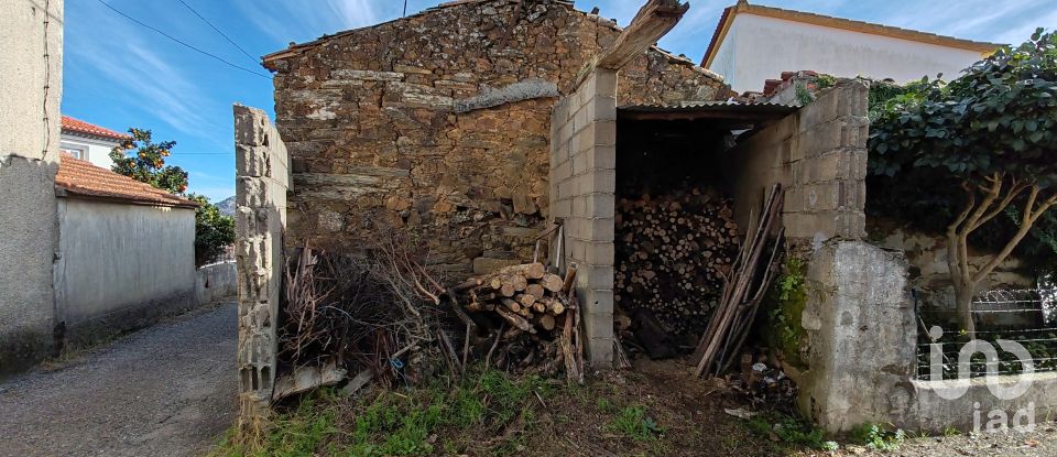 Gîte T0 à Montes da Senhora de 140 m²