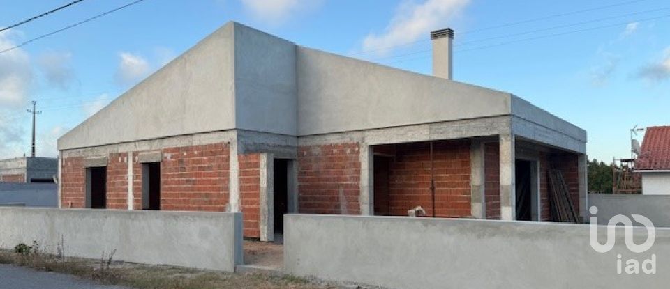 House T3 in Monte Real e Carvide of 233 m²