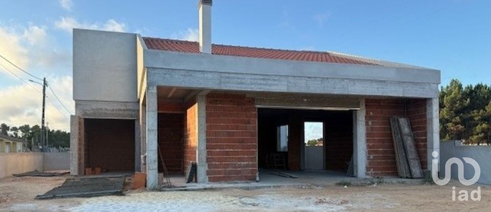 House T3 in Monte Real e Carvide of 233 m²