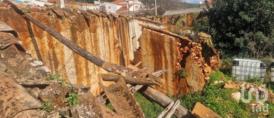 Demeure T0 à Salir de 125 m²