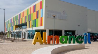 Terrain à Almancil de 215 m²