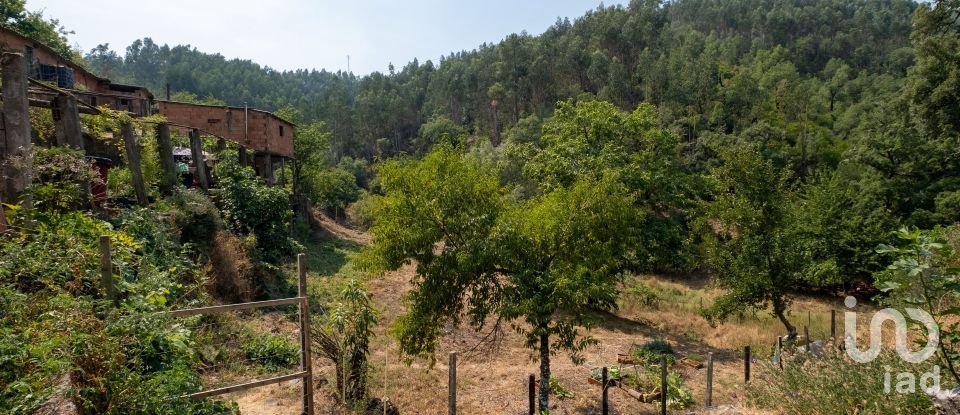 House T0 in Alvares of 477 m²