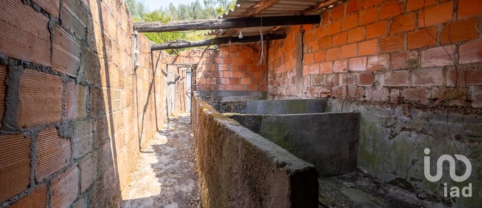 House T0 in Alvares of 477 m²