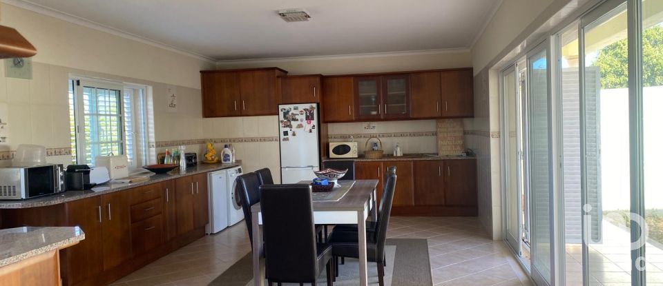 Moradia T3 em Aldeia do Mato e Souto de 330 m²