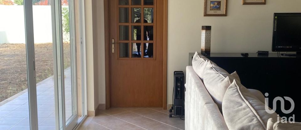 Moradia T3 em Aldeia do Mato e Souto de 330 m²