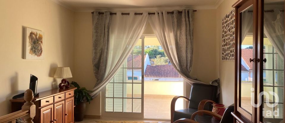 Moradia T3 em Aldeia do Mato e Souto de 330 m²