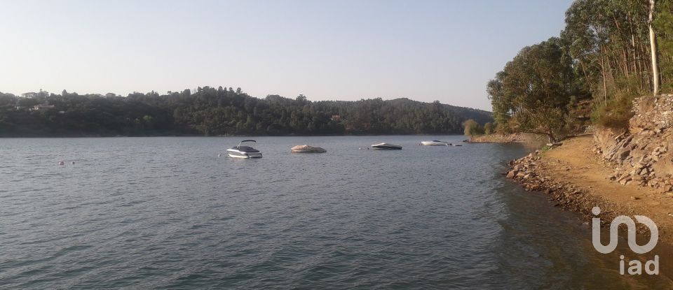 Moradia T3 em Aldeia do Mato e Souto de 330 m²