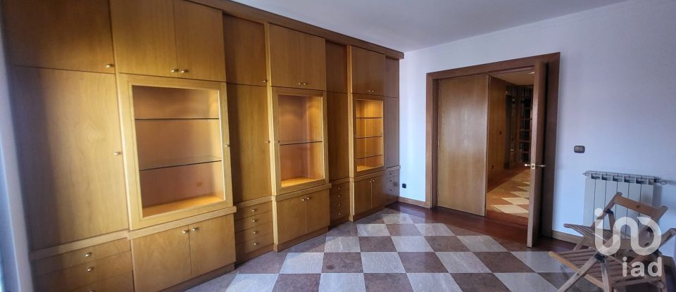 Appartement T2 à São Domingos De Benfica de 169 m²