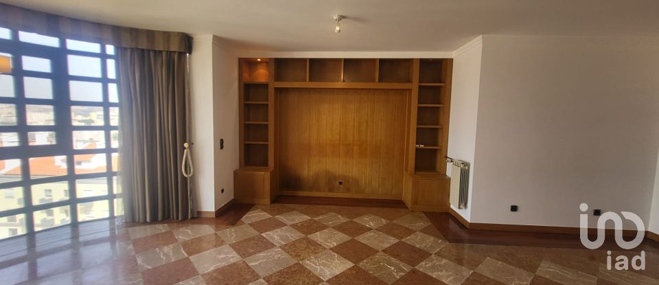 Appartement T2 à São Domingos De Benfica de 169 m²