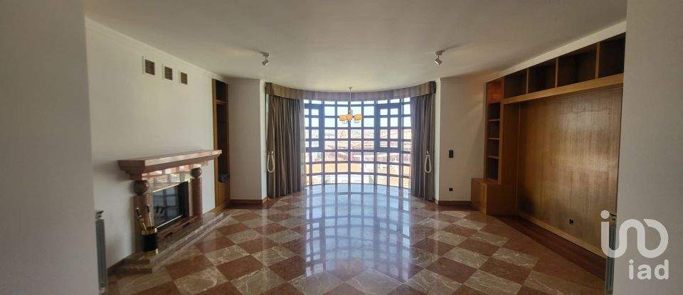 Appartement T2 à São Domingos De Benfica de 169 m²