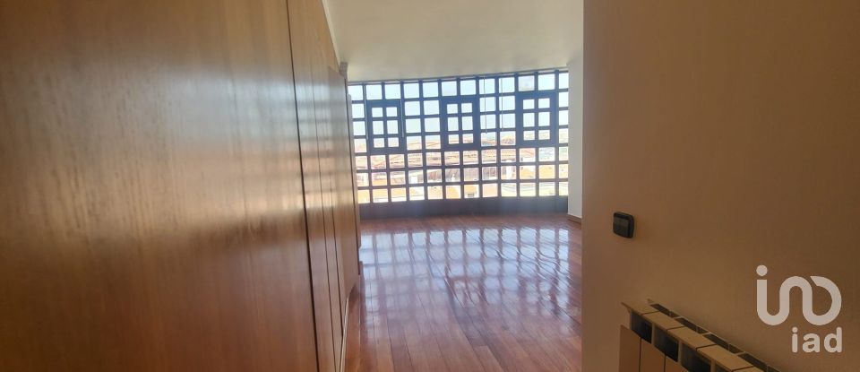 Appartement T2 à São Domingos De Benfica de 169 m²