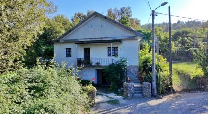 Maison T4 à Aldão de 310 m²