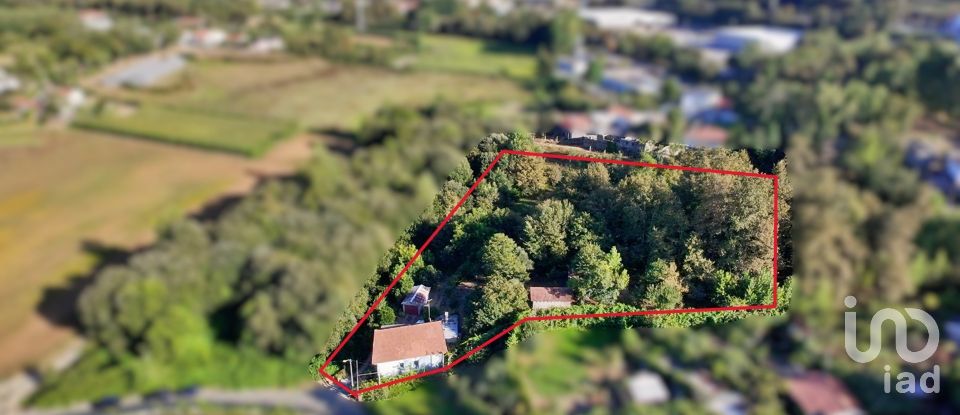 Maison T4 à Aldão de 310 m²