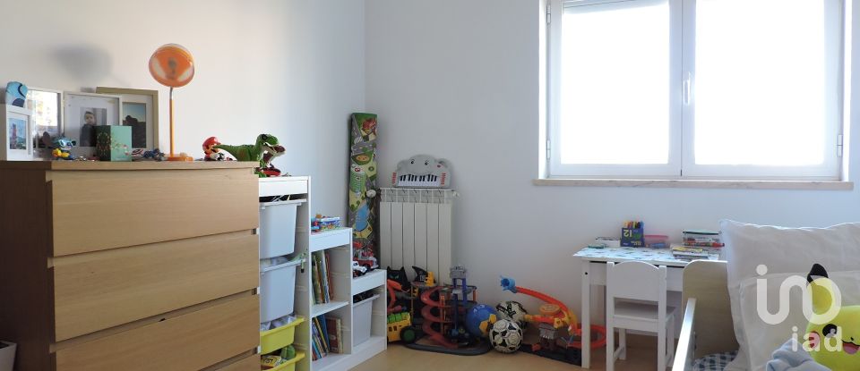 Apartamento T2 em São Domingos de Rana de 121 m²