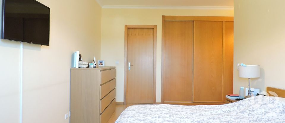 Apartamento T2 em São Domingos de Rana de 121 m²