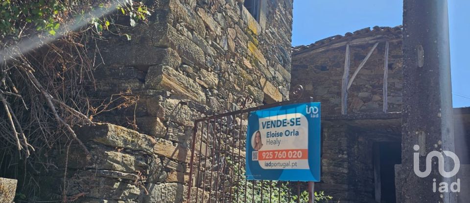 Maison de village T3 à Sobreira Formosa e Alvito da Beira de 193 m²