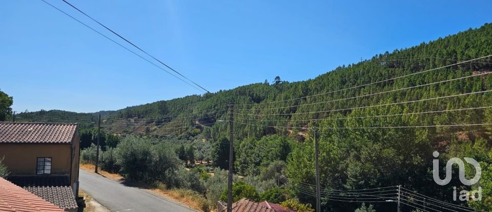 Maison de village T3 à Sobreira Formosa e Alvito da Beira de 193 m²