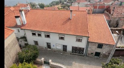 House T6 in Infias of 390 m²