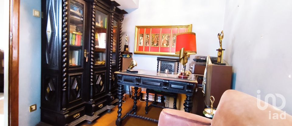 Moradia T6 em Infias de 390 m²