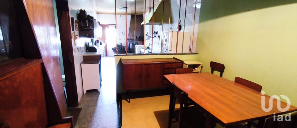 Moradia T6 em Infias de 390 m²