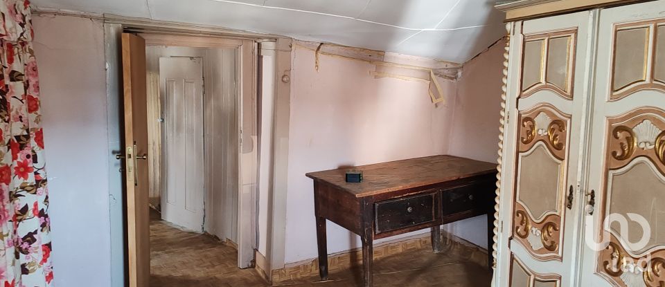 Moradia T4 em Portela do Fojo-Machio de 99 m²