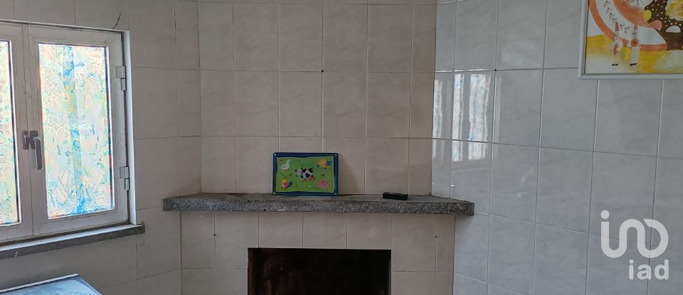 Moradia T4 em Portela do Fojo-Machio de 99 m²