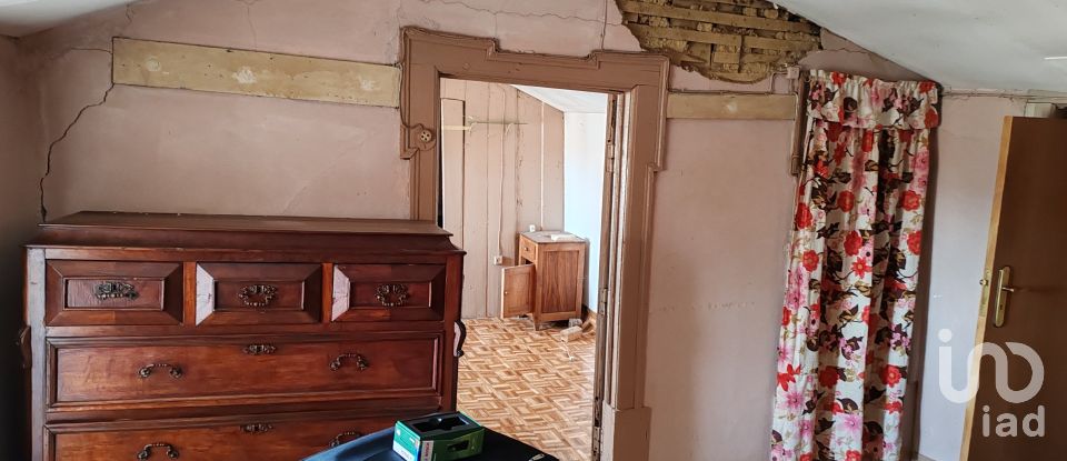 Moradia T4 em Portela do Fojo-Machio de 99 m²