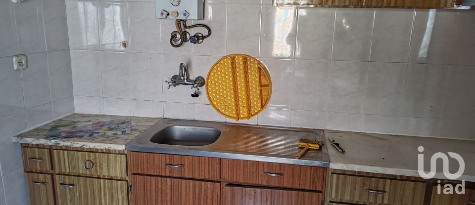 Moradia T4 em Portela do Fojo-Machio de 99 m²