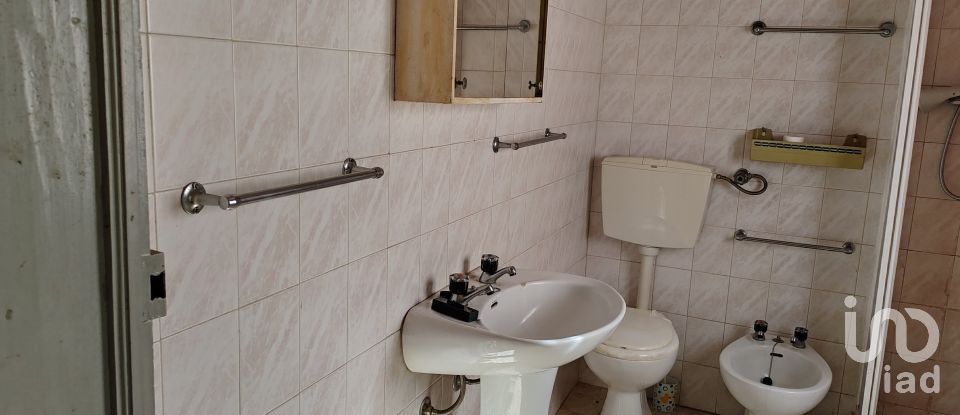 Moradia T4 em Portela do Fojo-Machio de 99 m²