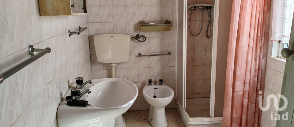 Moradia T4 em Portela do Fojo-Machio de 99 m²