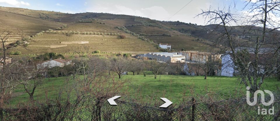 Moradia T2 em Peso da Régua e Godim de 265 m²