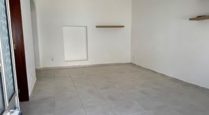 Maison T3 à Mexilhoeira Grande de 94 m²