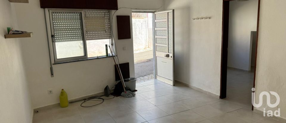 Maison T3 à Mexilhoeira Grande de 94 m²