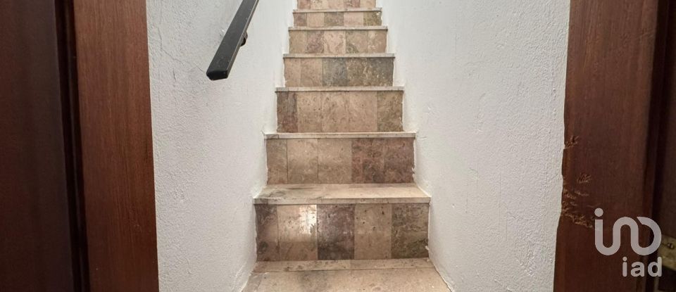 Maison T3 à Mexilhoeira Grande de 94 m²