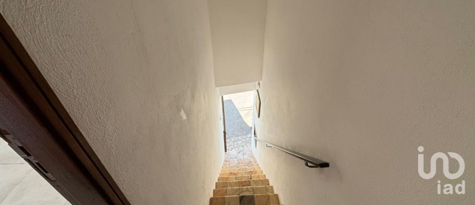 Maison T3 à Mexilhoeira Grande de 94 m²