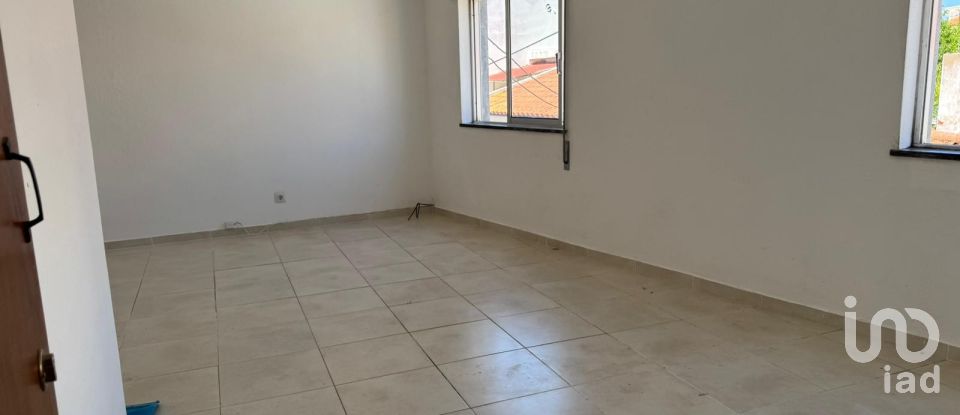 Maison T3 à Mexilhoeira Grande de 94 m²