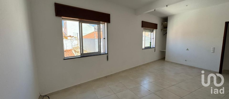 Maison T3 à Mexilhoeira Grande de 94 m²