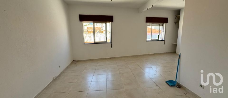 Maison T3 à Mexilhoeira Grande de 94 m²