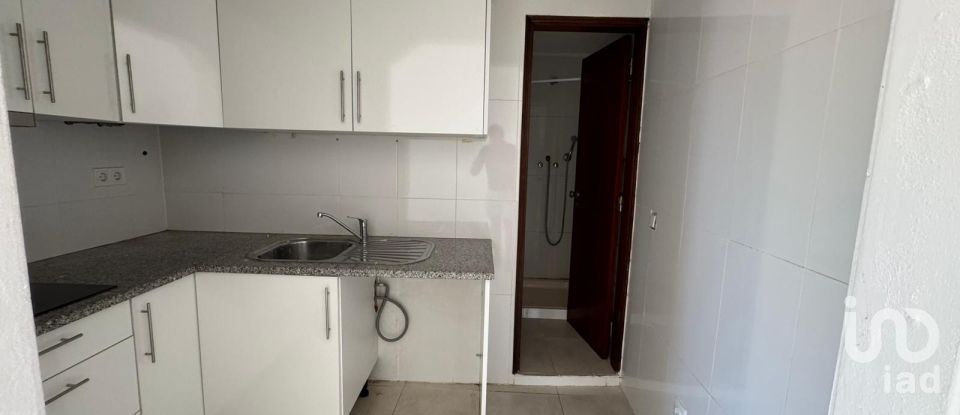 Maison T3 à Mexilhoeira Grande de 94 m²