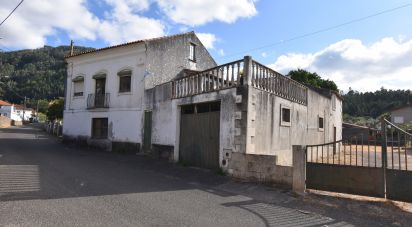 Maison traditionnelle T3 à Miranda do Corvo de 220 m²