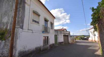 Maison traditionnelle T3 à Miranda do Corvo de 220 m²