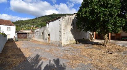 Maison traditionnelle T3 à Miranda do Corvo de 220 m²