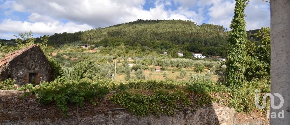 Maison traditionnelle T3 à Miranda do Corvo de 220 m²