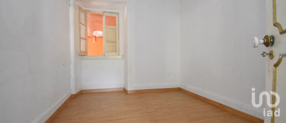 Maison traditionnelle T3 à Miranda do Corvo de 220 m²