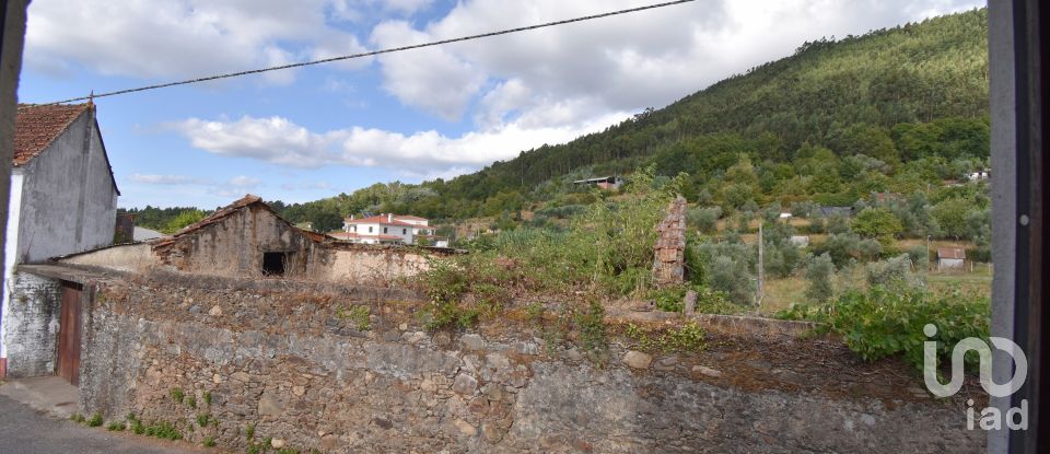Maison traditionnelle T3 à Miranda do Corvo de 220 m²